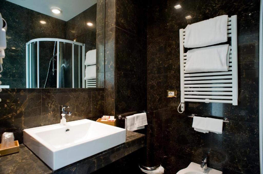 Astoria Garden 3* Rom